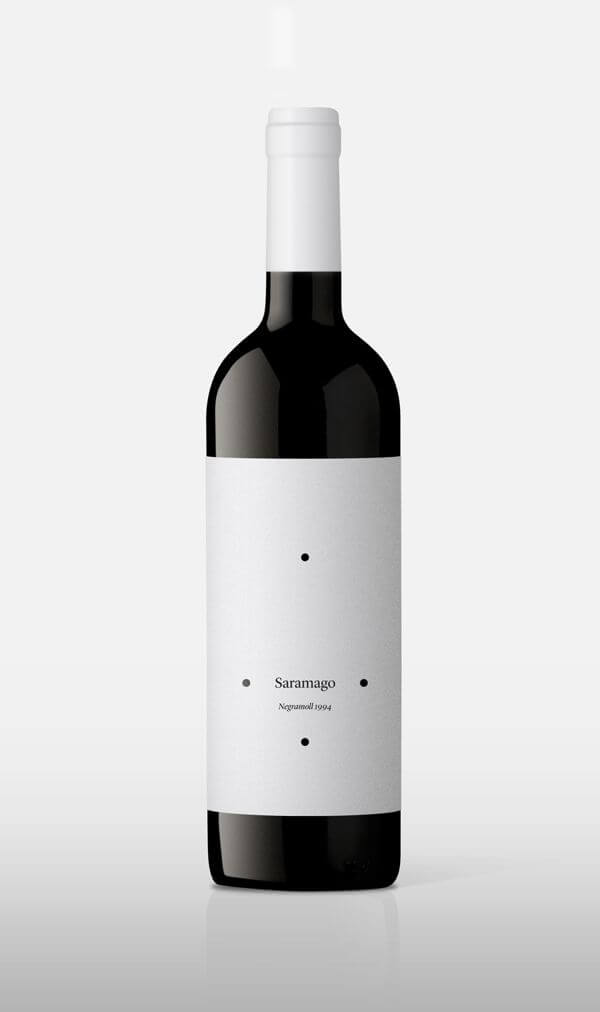 wine label designs_packhelp_wine packaging